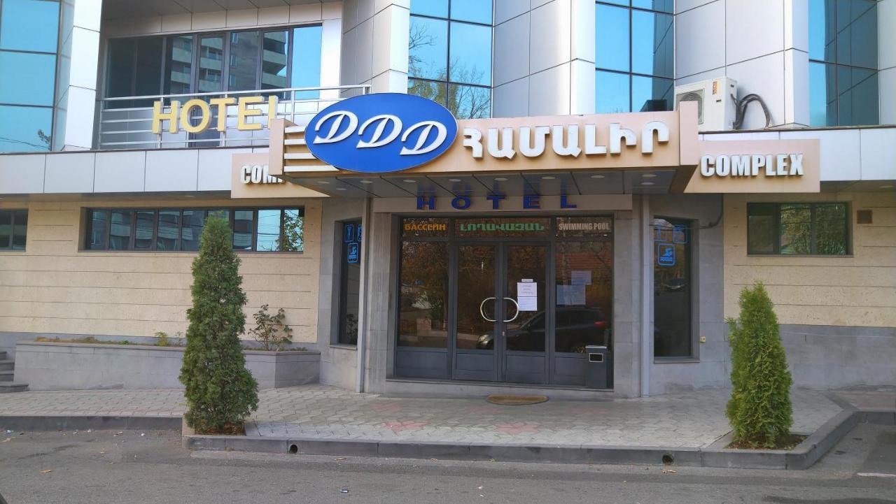 Ddd Hotel Yerevan Bagian luar foto
